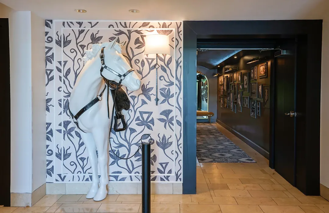Hotel Amarano Burbank-Hollywood-1
